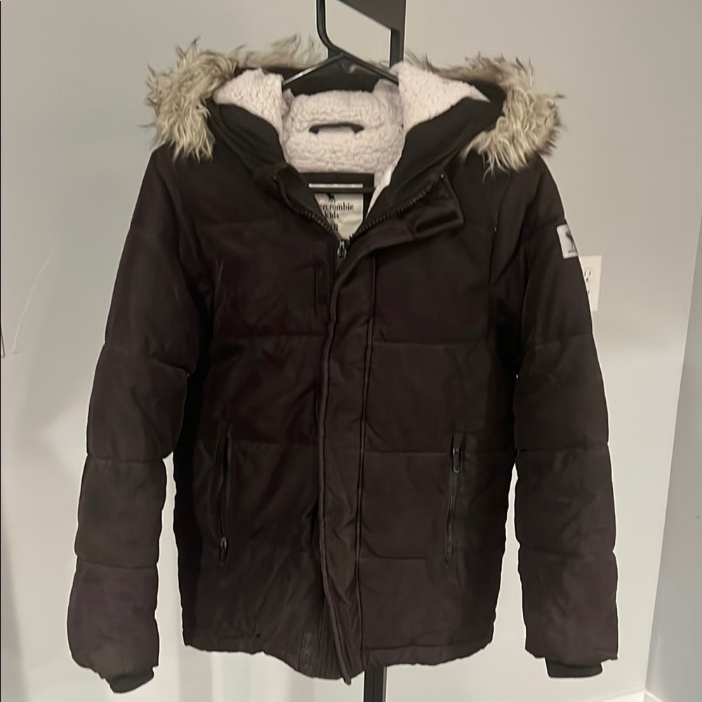 Abercrombie & Fitch Black Puffer Jacket with Insulated Padding